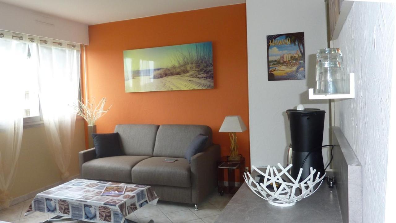 Studio Proche Port Et Plages, Piscine Hyeres Bagian luar foto